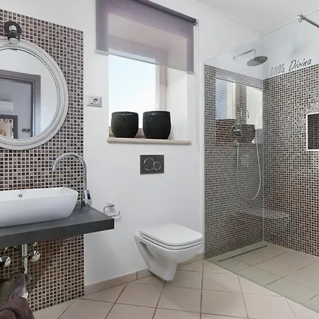 Divina Casa de Férias Divšići