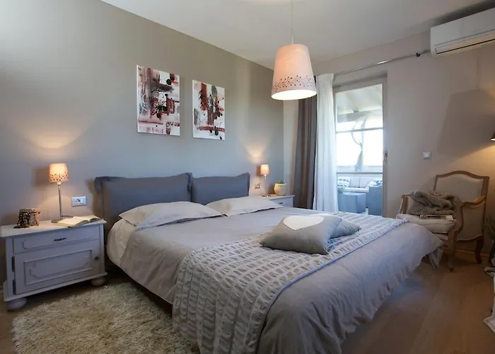 Divina Vikendica Divsici